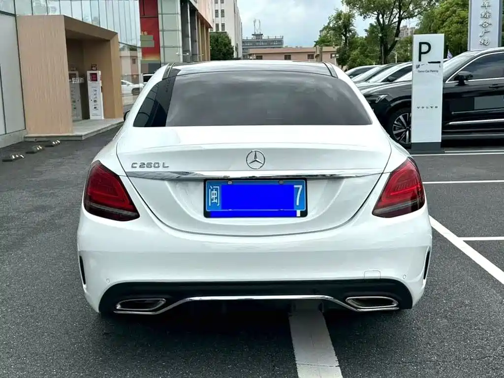 Mercedes-Benz C-Class — миниатюра 8