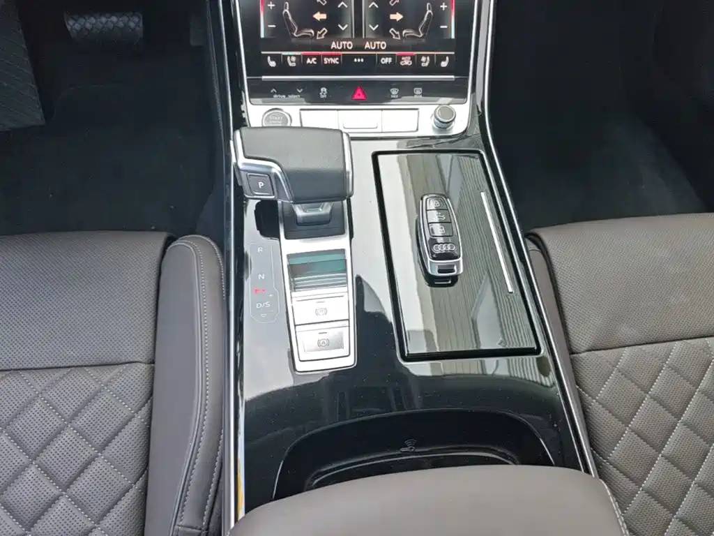 Audi A8 — миниатюра 14