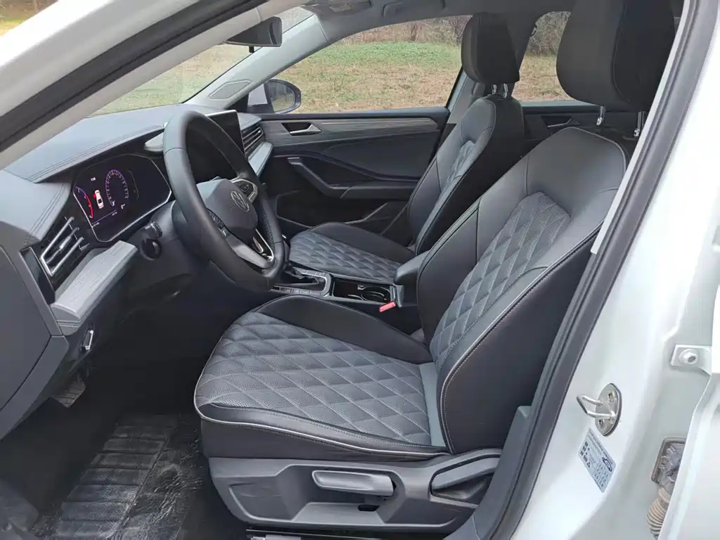 Volkswagen Sagitar — миниатюра 4