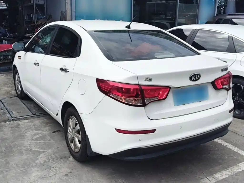 Kia K2 — миниатюра 5