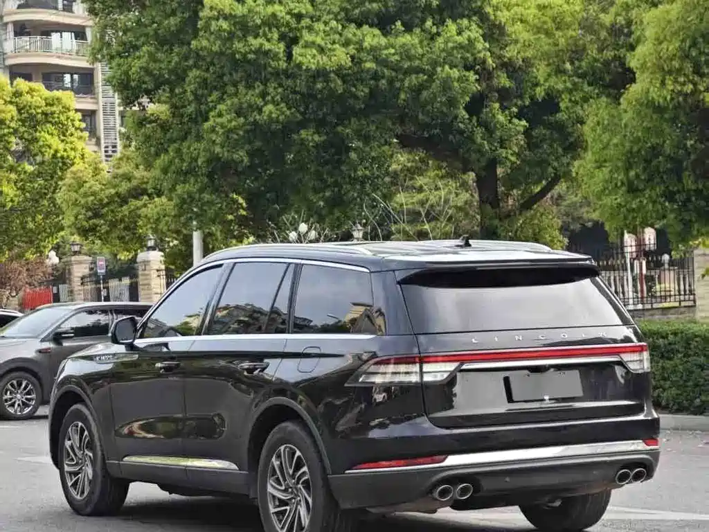 Lincoln Aviator — миниатюра 18