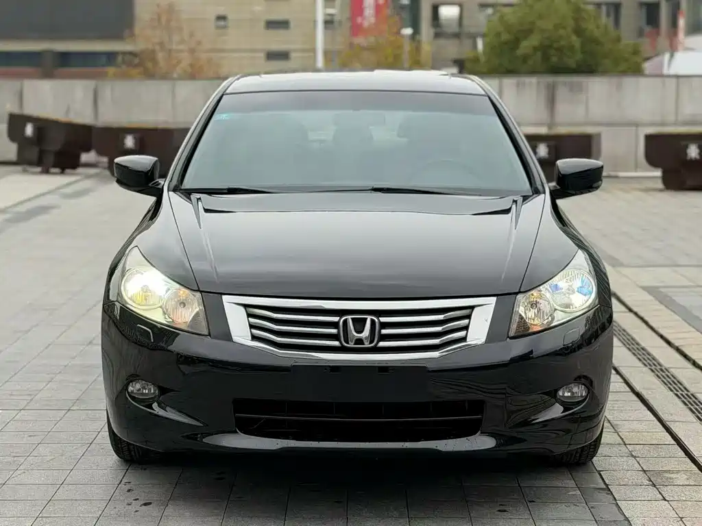 Honda Accord 2.0L EX Navi, фото 2