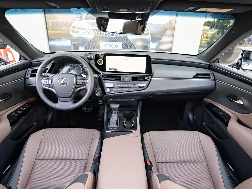 Lexus ES — миниатюра 13
