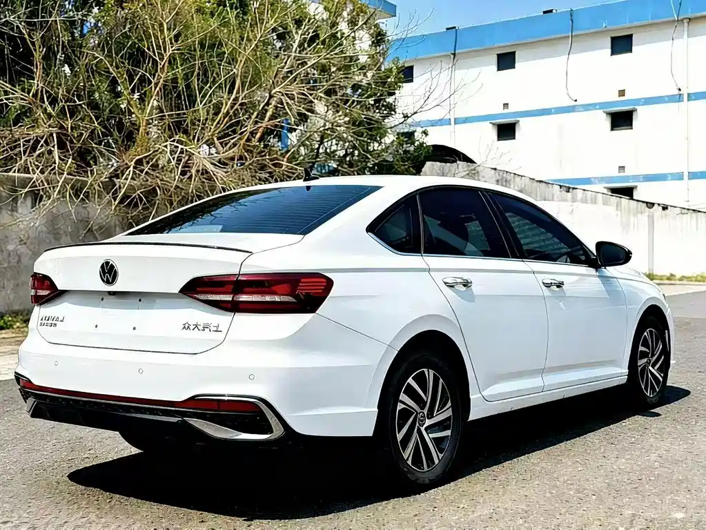 Volkswagen Lavida — миниатюра 9