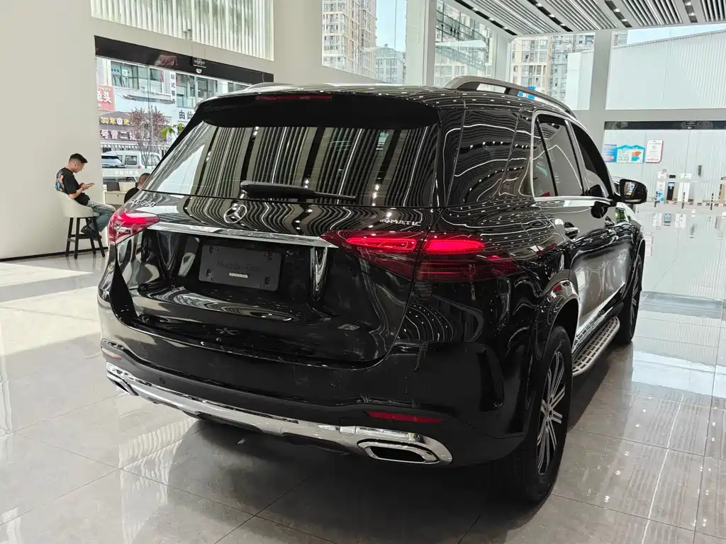 Mercedes-Benz GLE (Import) — миниатюра 23