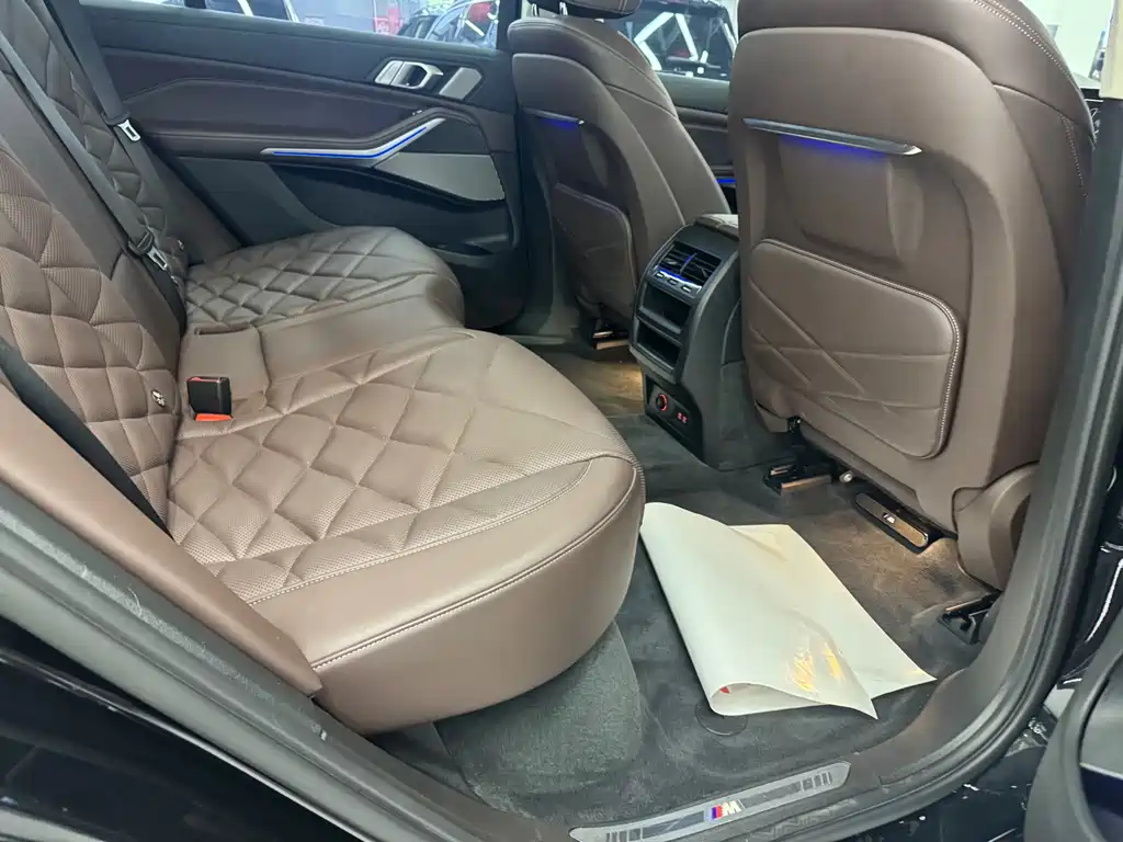 BMW X5 — миниатюра 11