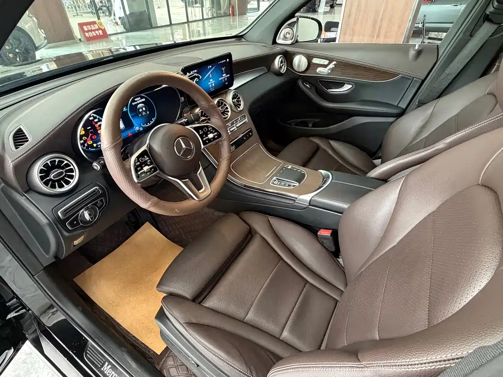 Mercedes-Benz GLC — миниатюра 10