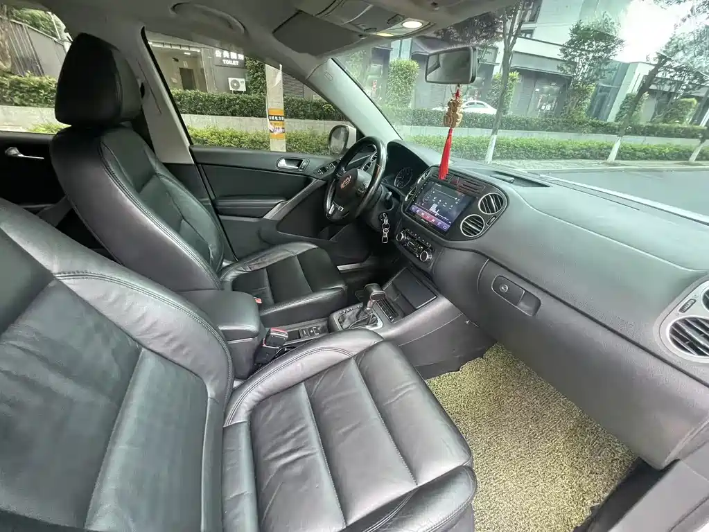 Volkswagen Tiguan — миниатюра 11