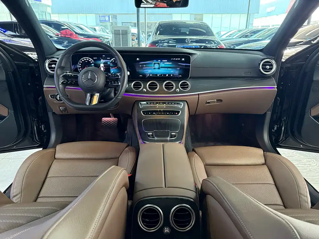 Mercedes-Benz E-Class — миниатюра 10