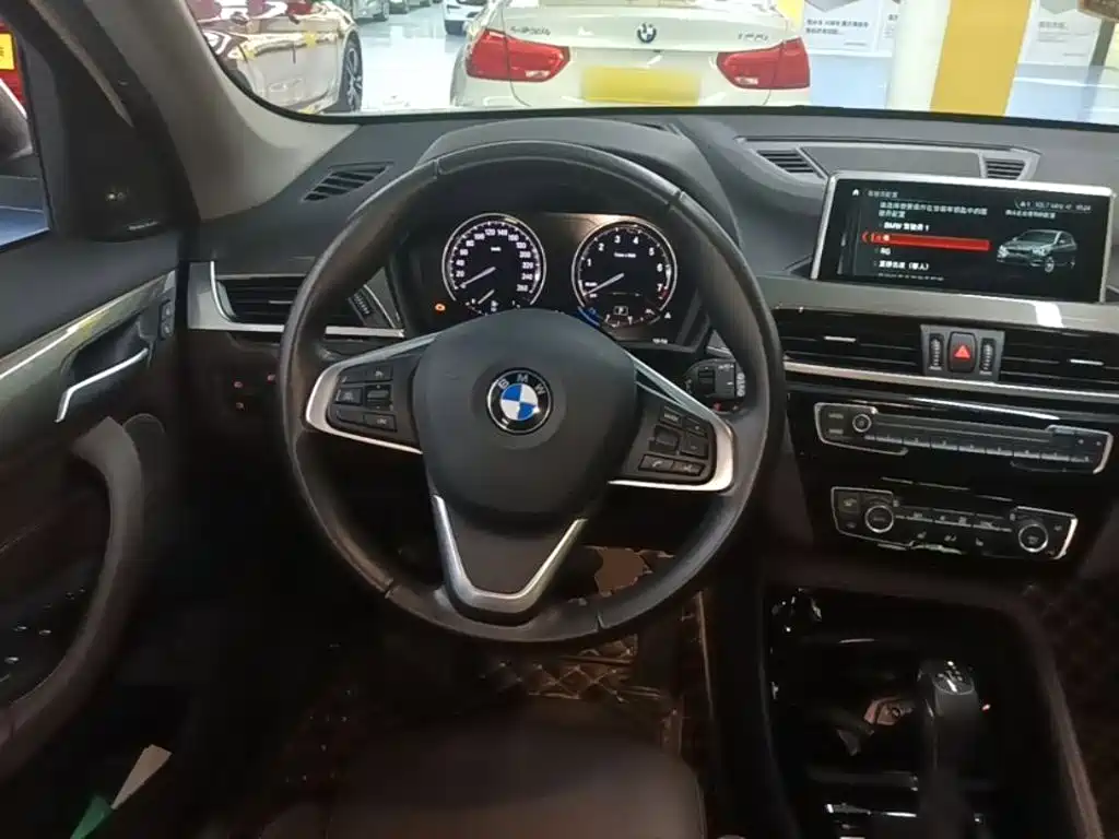 BMW X1 — миниатюра 11
