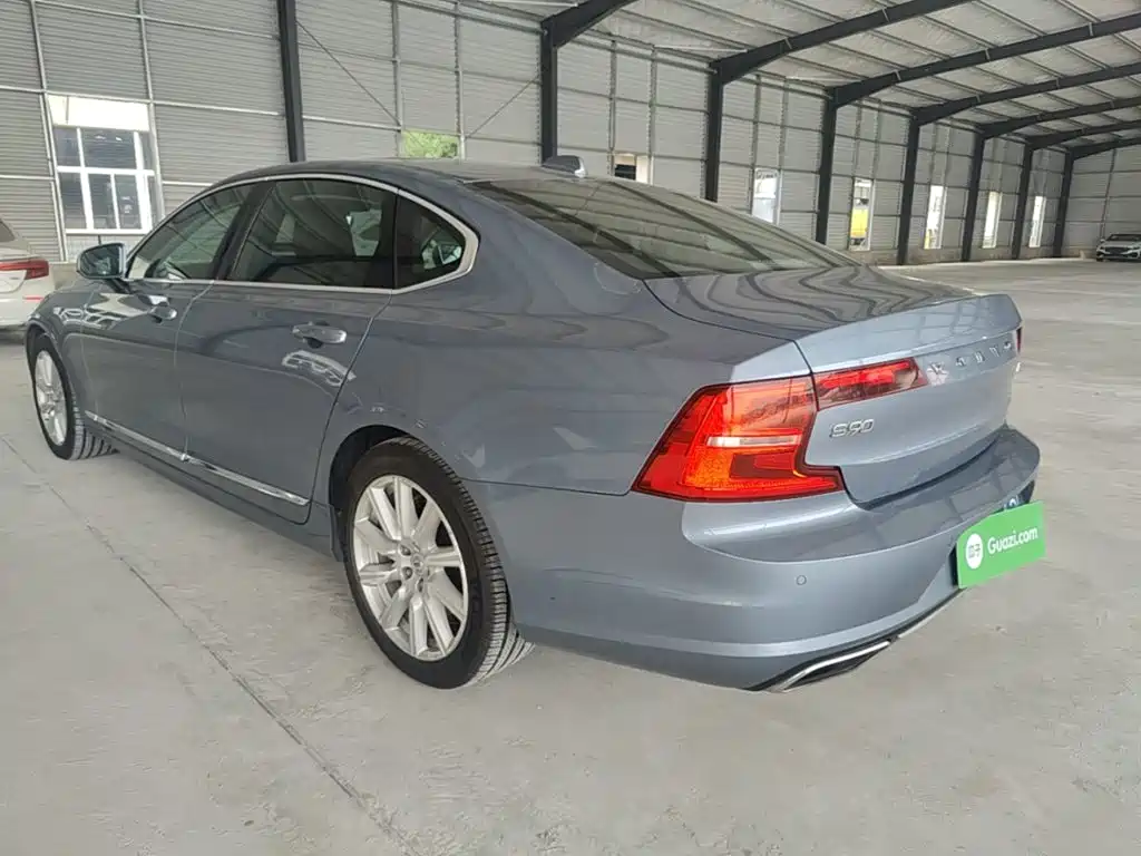 Volvo S90 — миниатюра 5