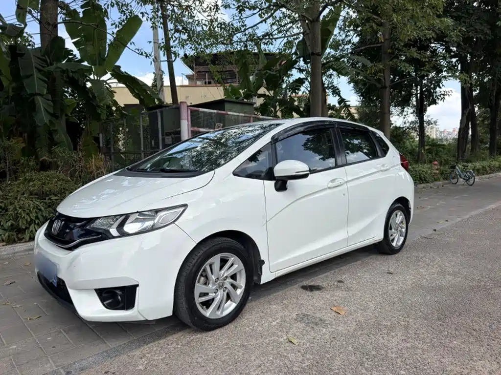 Honda Fit — миниатюра 25