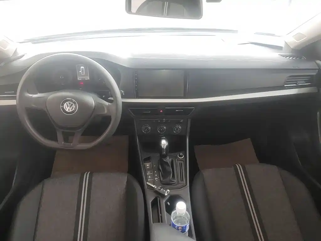 Volkswagen Lavida — миниатюра 10