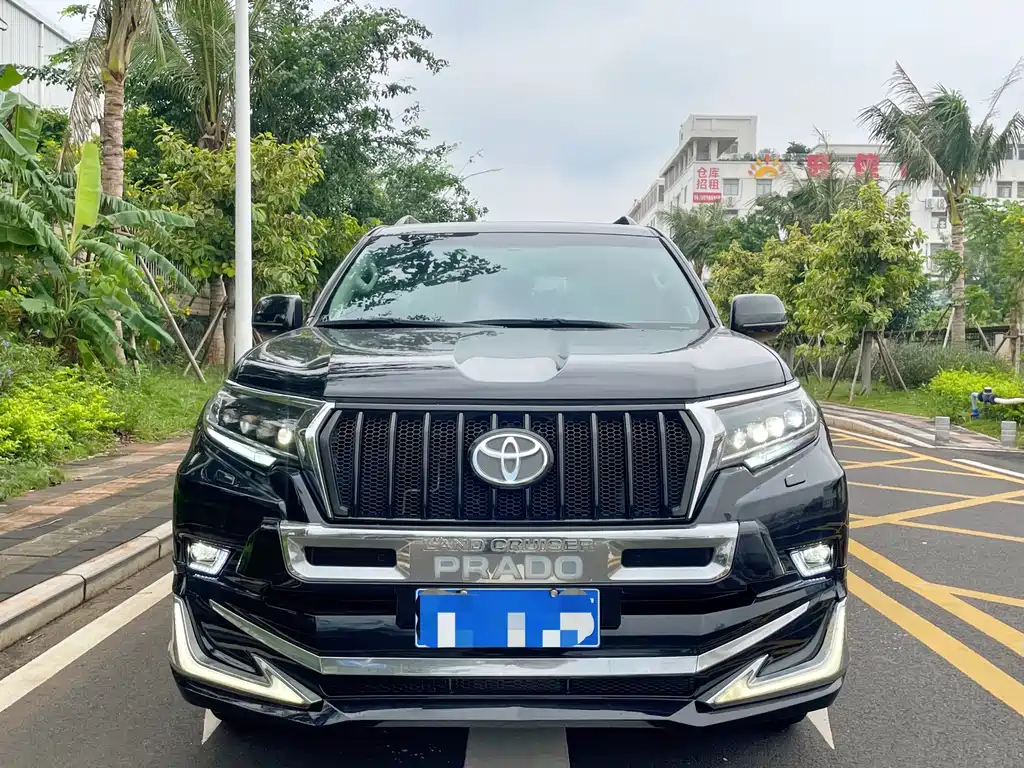 TOYOTA PRADO