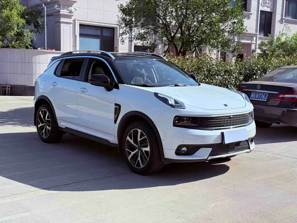 Lynk & Co 01 — миниатюра 3