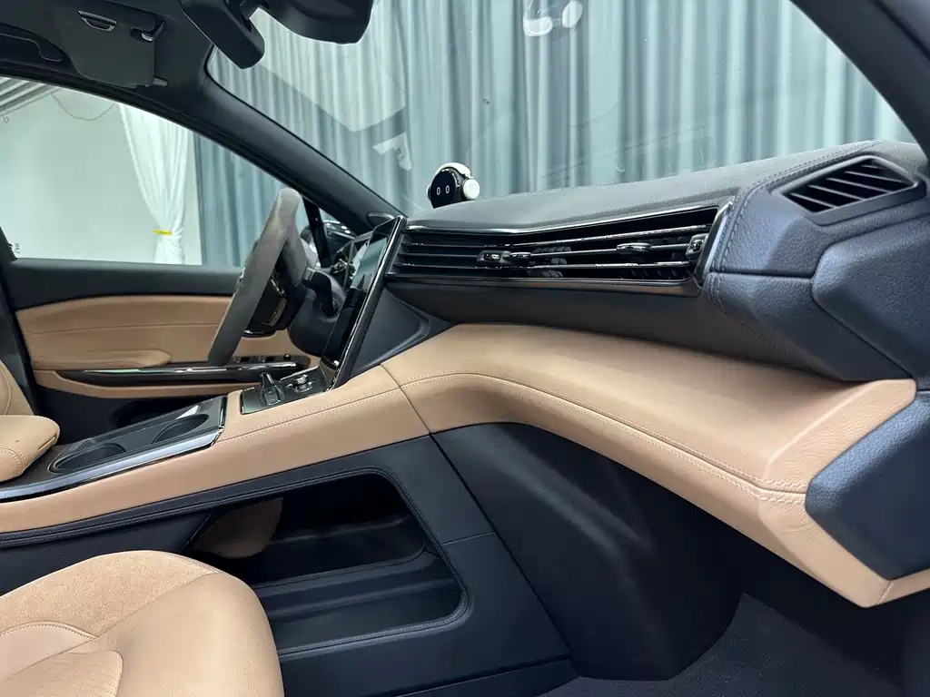 NIO ES6 — миниатюра 18