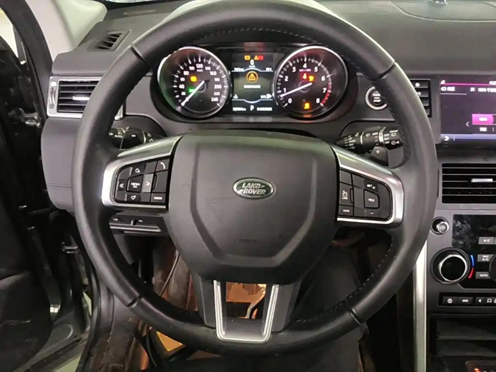 Land Rover Discovery Sport — миниатюра 11