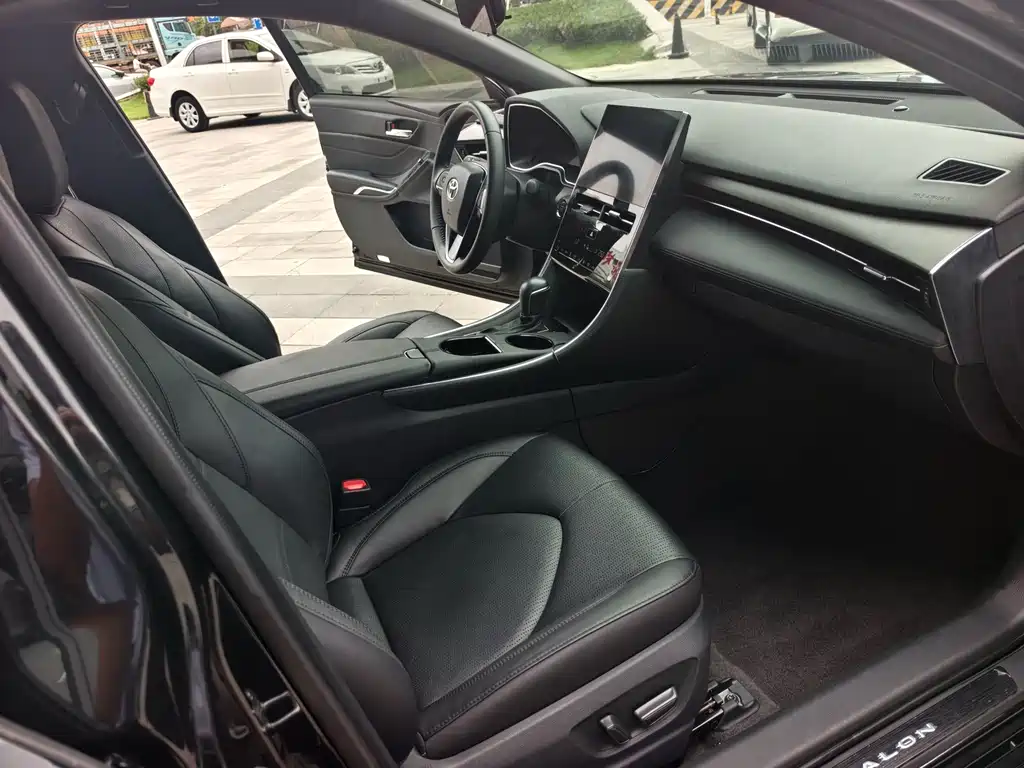 Toyota Avalon — миниатюра 13