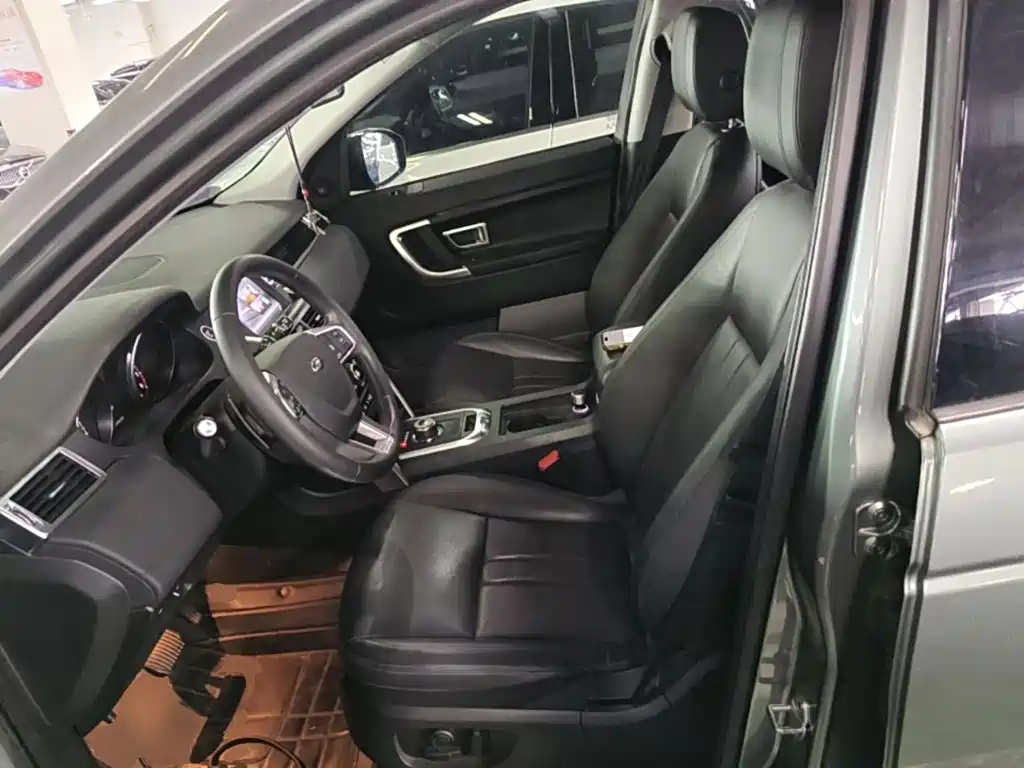 Land Rover Discovery Sport — миниатюра 15