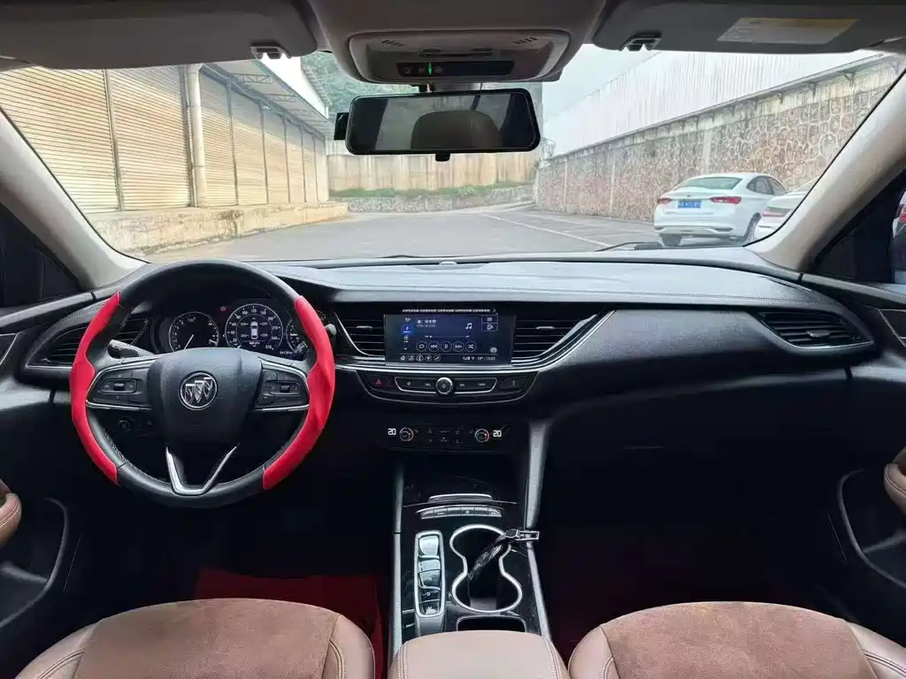 Buick Regal — миниатюра 4