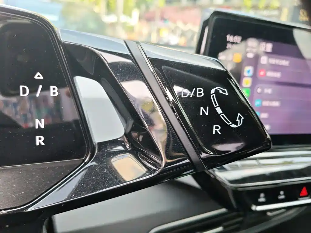 Volkswagen ID.3 — миниатюра 10