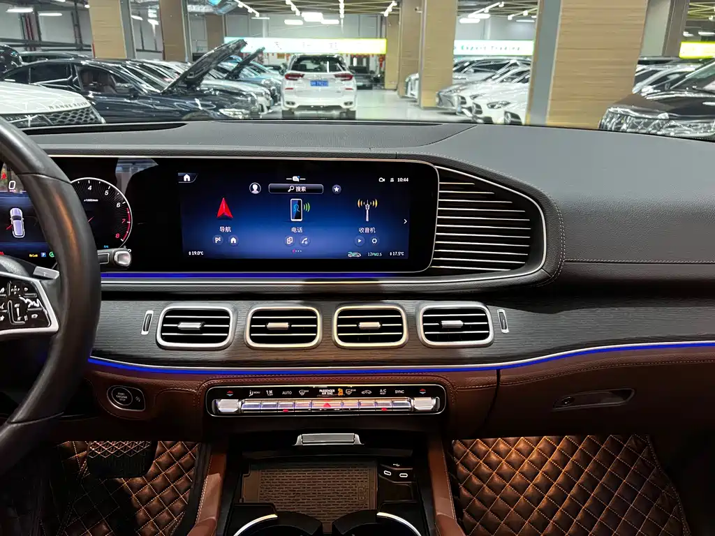 Mercedes-Benz GLE (Import) — миниатюра 8