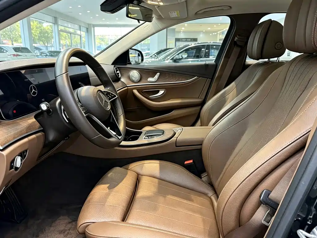Mercedes-Benz E-Class E 2022 E 260 L