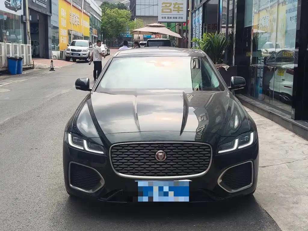 Jaguar XFL — миниатюра 11
