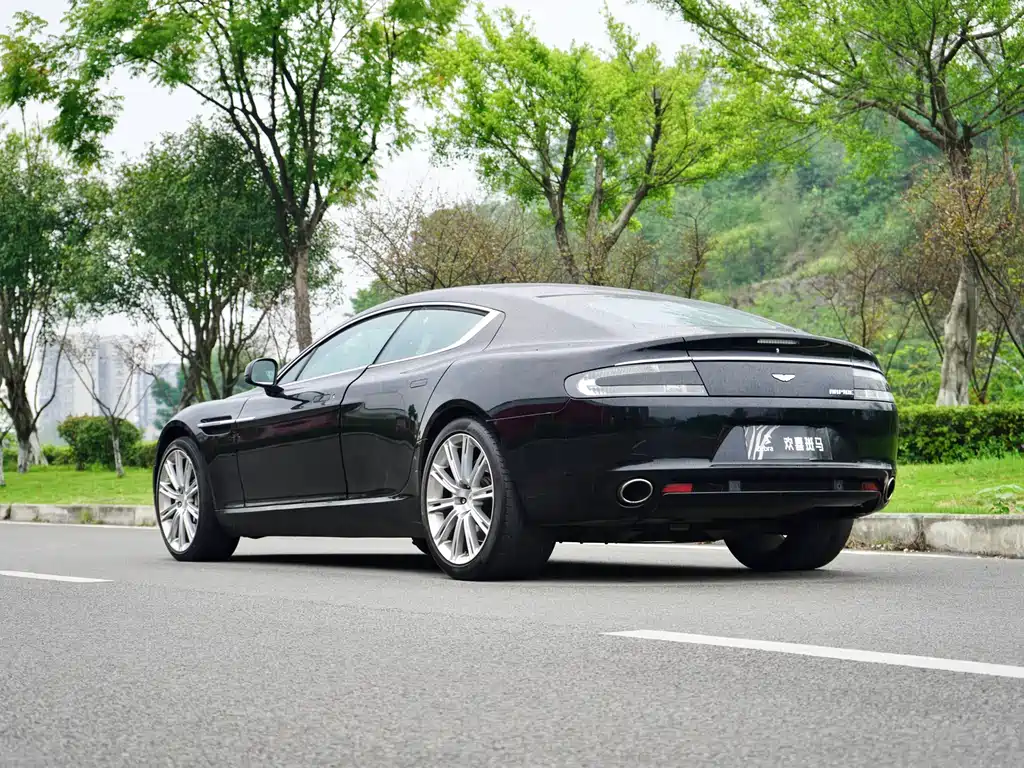 Aston Martin Rapide 2010 6.0L