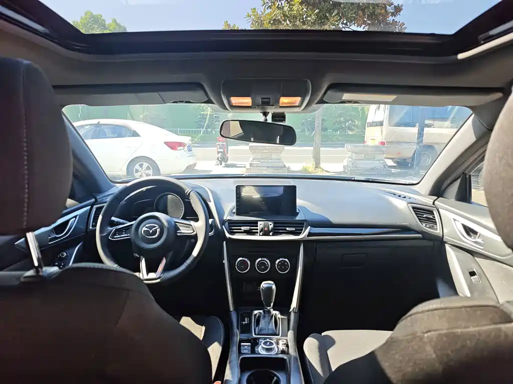 Mazda CX-4 — миниатюра 11