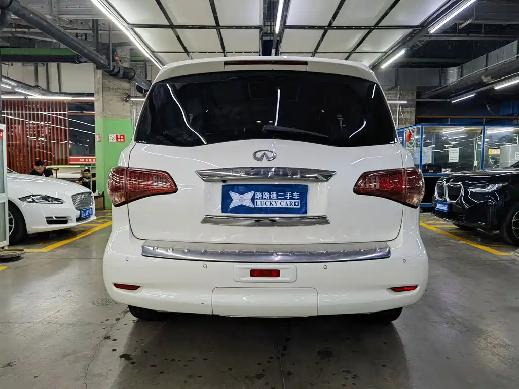 Infiniti QX80 — миниатюра 5