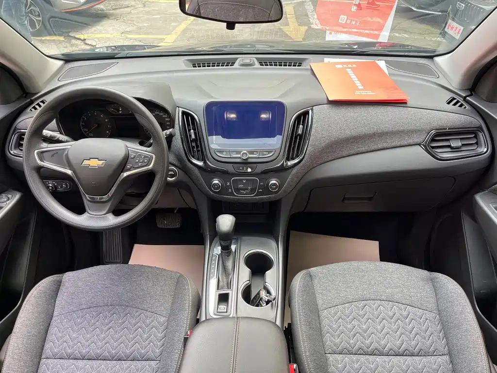 Chevrolet Equinox — миниатюра 11