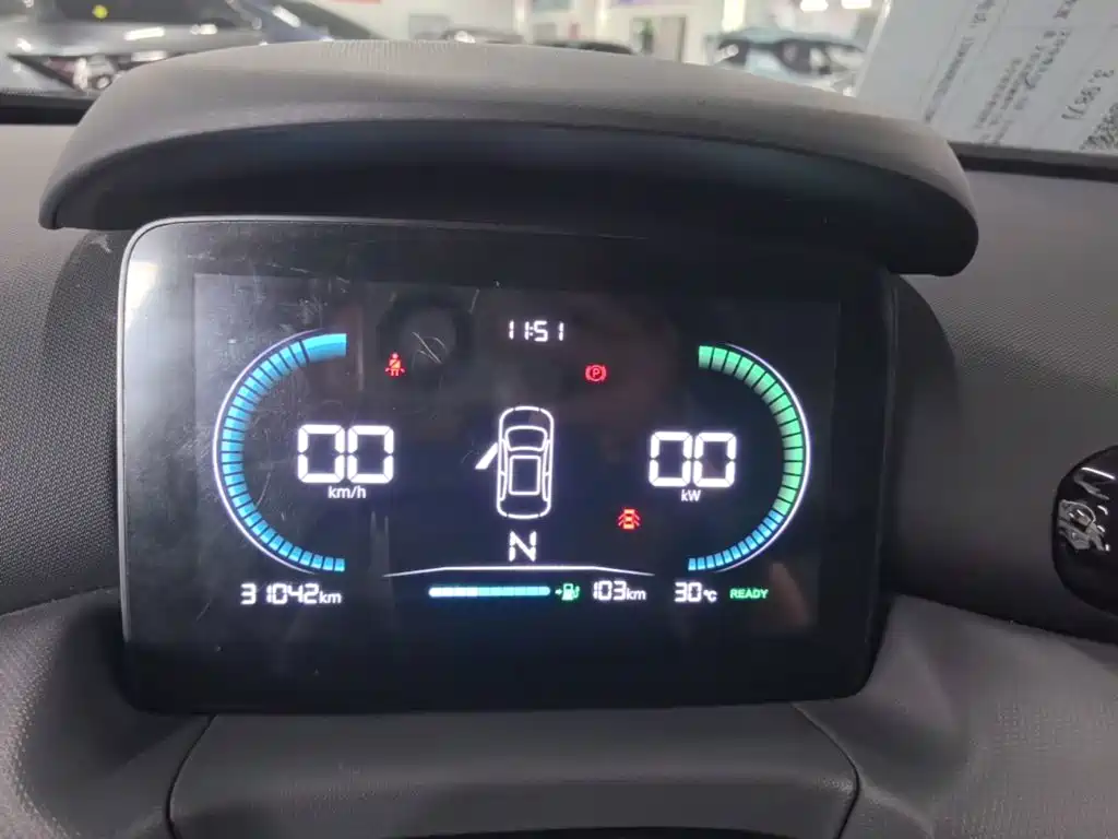 Leapmotor Leapmotor T03 — миниатюра 12