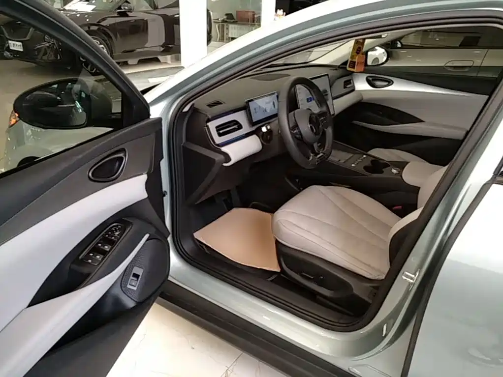 BYD Seal 06 DM-i Touring — миниатюра 15