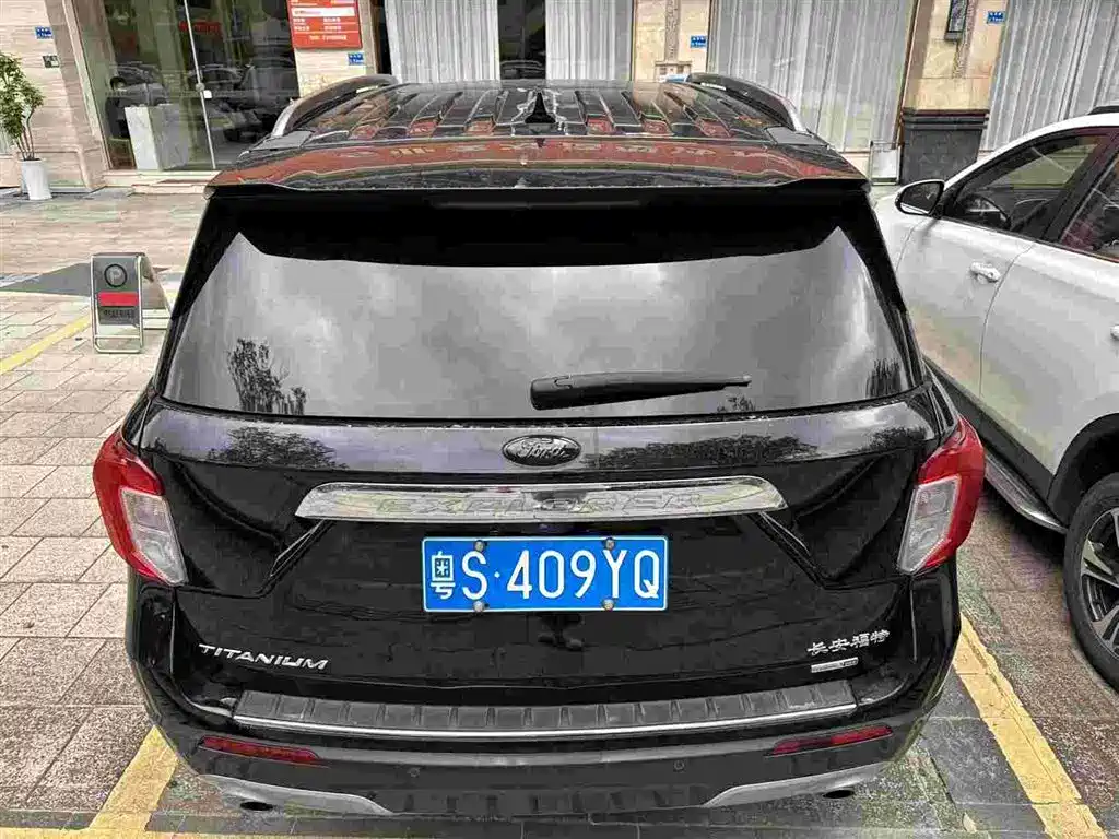 Ford Explorer — миниатюра 5