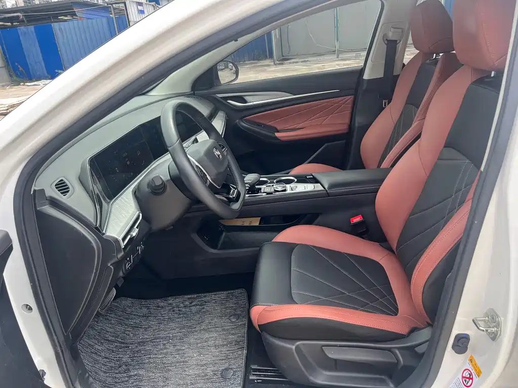 Changan Eado — миниатюра 7