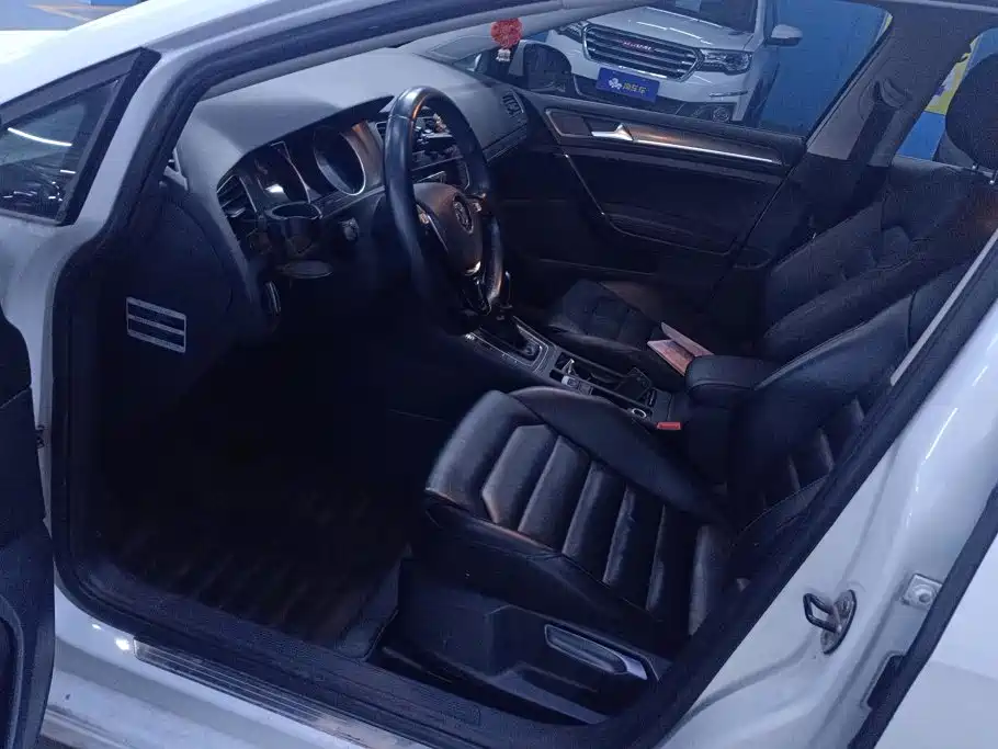 Volkswagen Golf — миниатюра 9