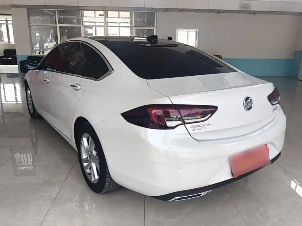 Buick Regal — миниатюра 5