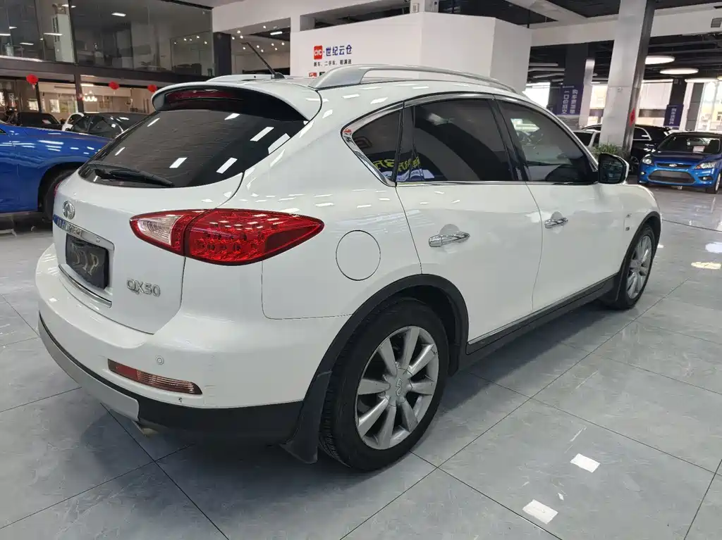 Infiniti QX50 (Import) — миниатюра 16