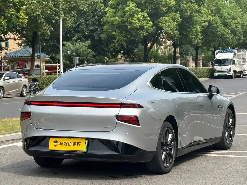 XPeng P7 — миниатюра 15