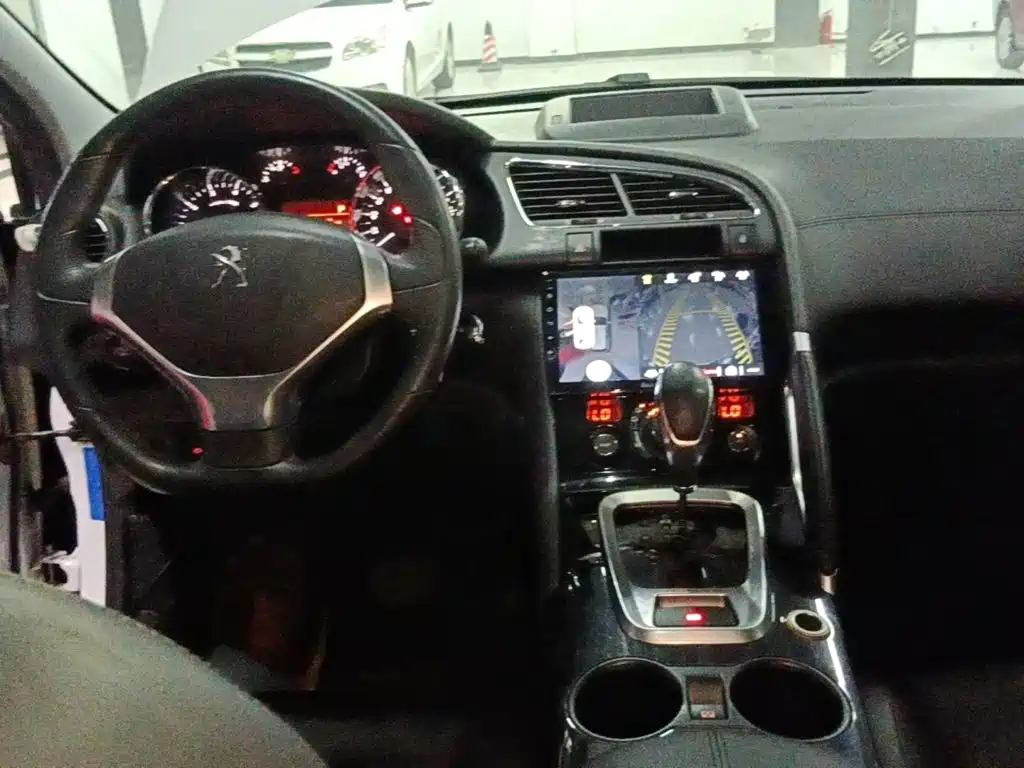 Peugeot 3008 — миниатюра 10