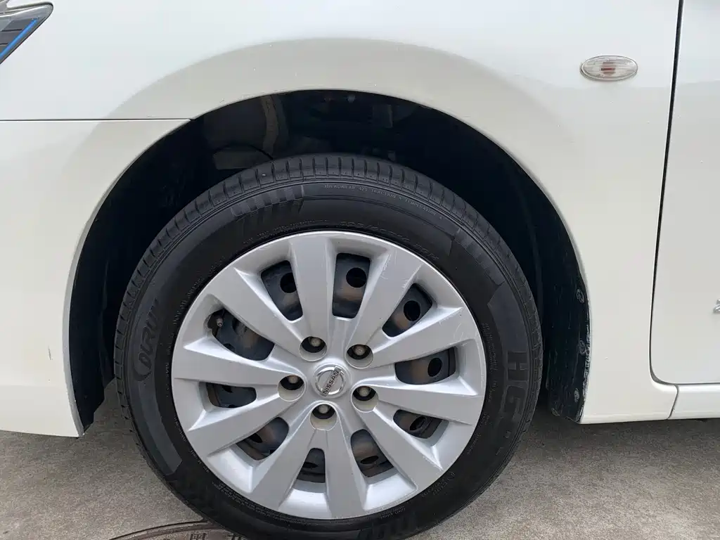 Nissan Sylphy EV — миниатюра 5