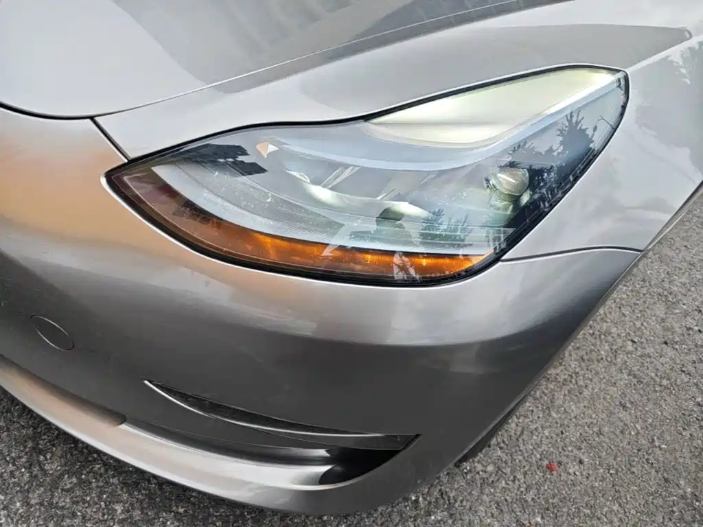 Tesla Model 3 — миниатюра 18