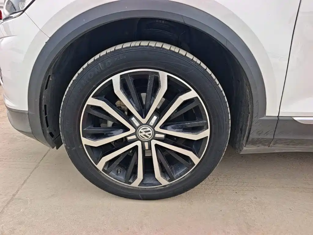 Volkswagen T-Roc — миниатюра 23