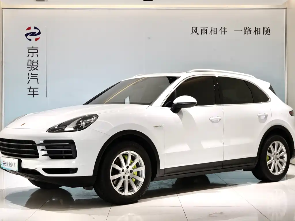 PORSCHE CAYENNE NEW ENERGY
