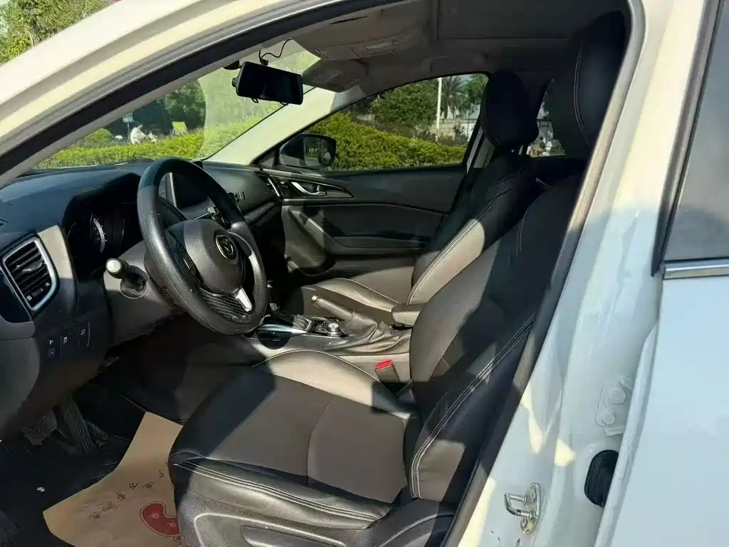 Mazda 3 Axela — миниатюра 7