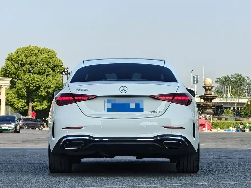Mercedes-Benz C-Class — миниатюра 2