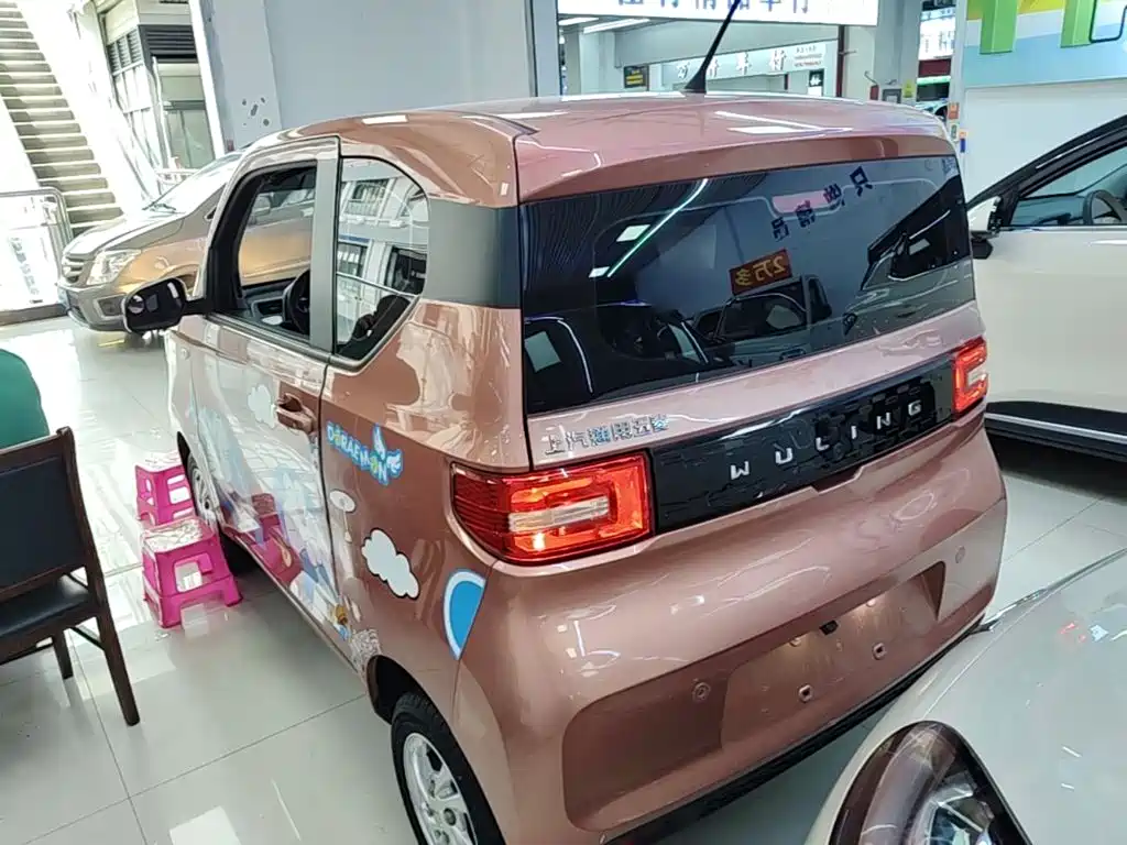 Wuling MINIEV — миниатюра 5