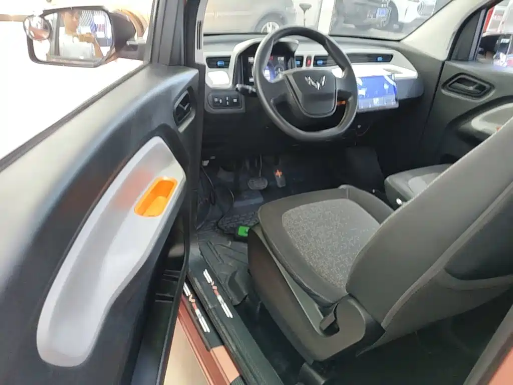 Wuling MINIEV — миниатюра 16