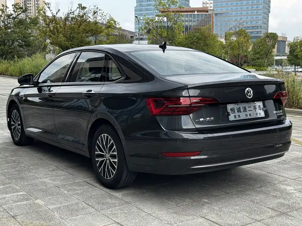 Volkswagen Sagitar — миниатюра 4